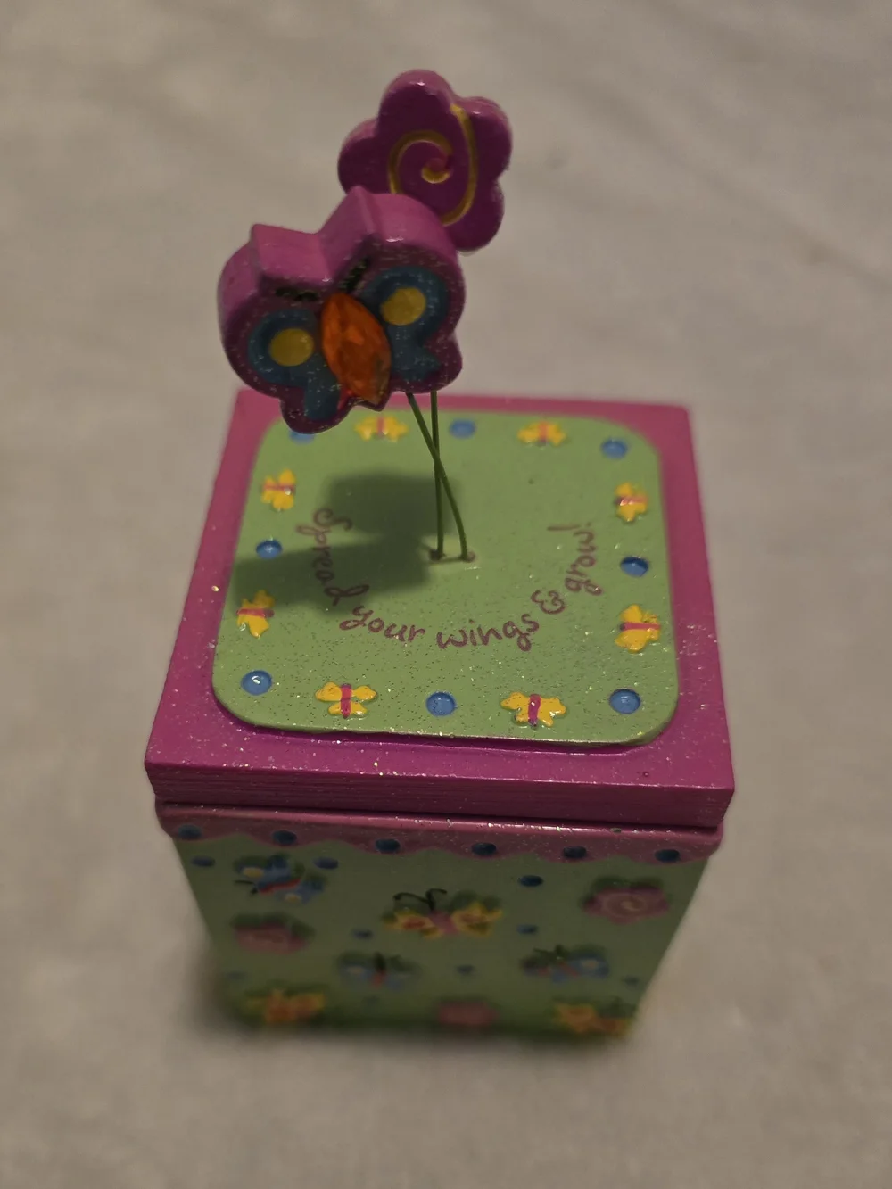 Claire's Pink and Green Gift-Style Jewelry Box